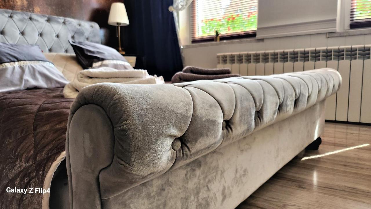 ורוצלב Jaworski Apart'S - Studio Apartament Premium 40M2 - Self Check In 24H Natychmiastowe -Bezkontaktowe Samodzielne Zameldowanie Przez 24H - Do Rynku 7Min!-Fv מראה חיצוני תמונה